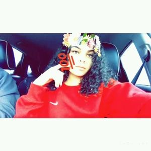 Meet your Posher, Alize